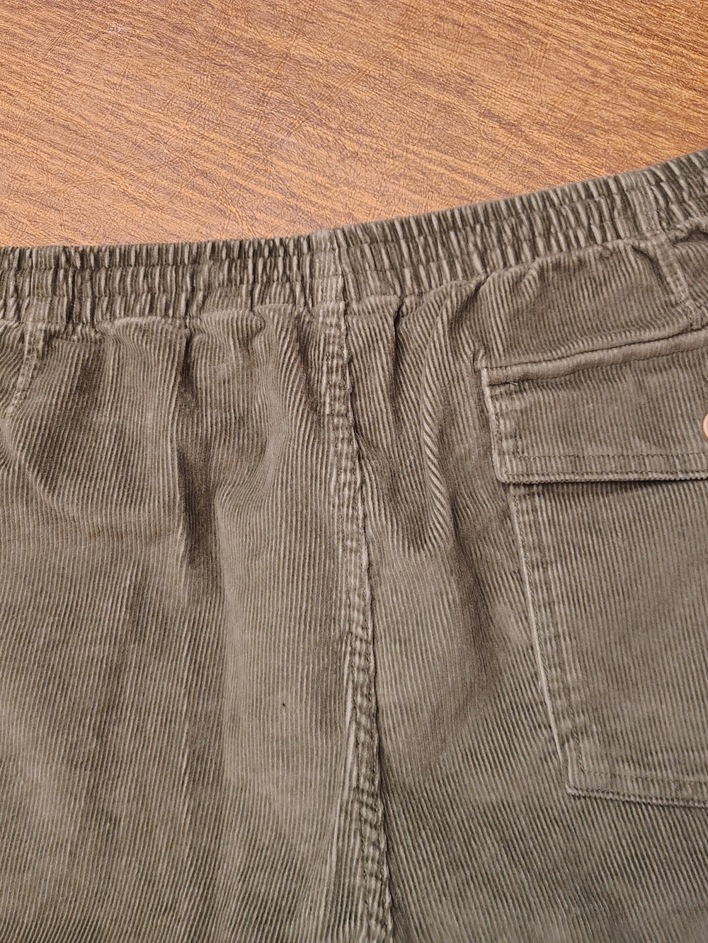 Lands' End Olive Corduroy Drawstring Men's Shorts - Picture 4 of 4